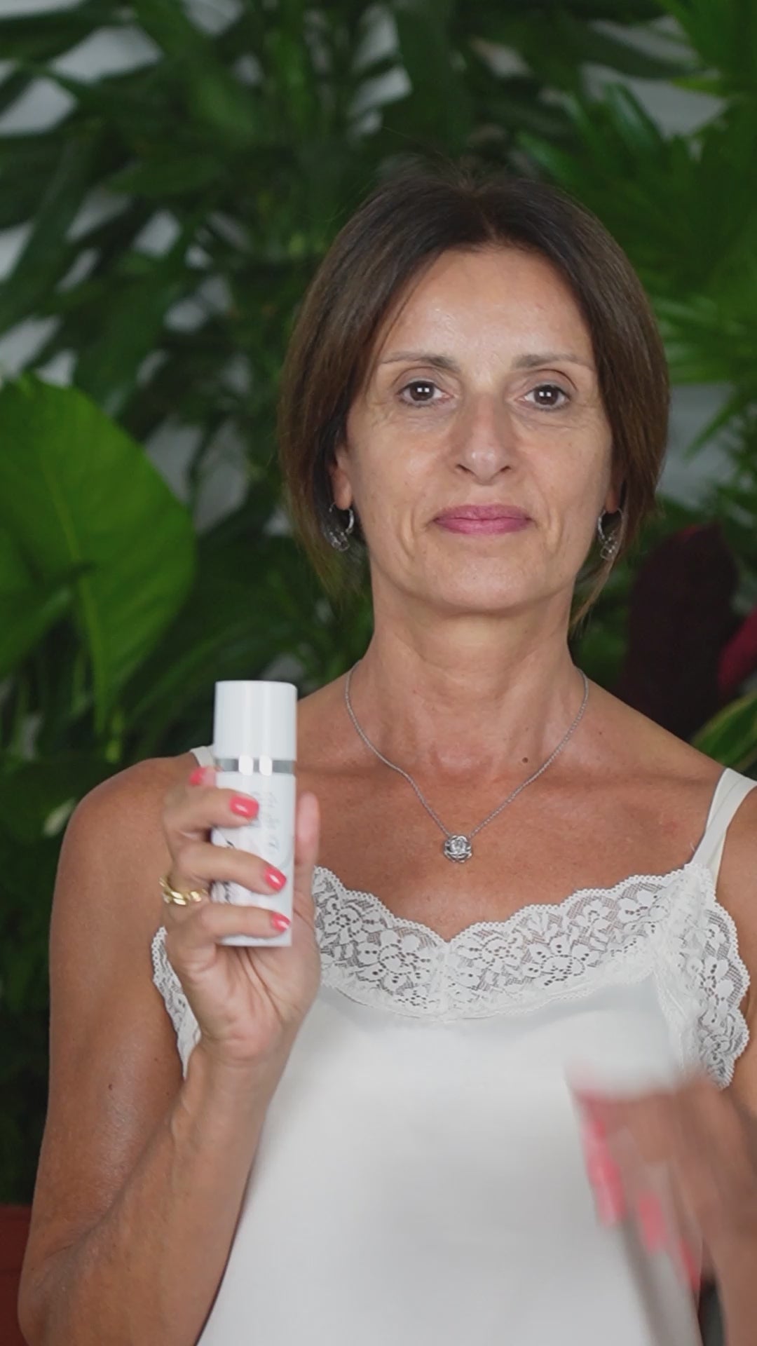 Crema viso h24 Anti-età Sericina 3% e Acido Ialuronico